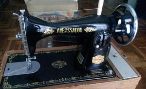 Máquina de coser AMBASSADOR