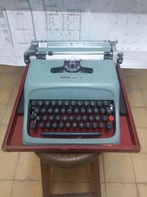 Máquina de escribir Olivetti Studio 44