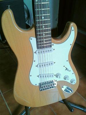 Guitarra eléctrica Accord Stratocaster. Excelente