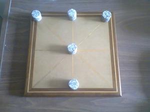 JUEGO DE MESA TA-TE-TI REALIZADO EN MDF CON BORDES DE