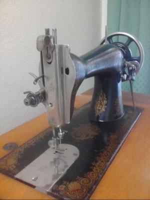 Maquina de coser Singer antigua - Funcionando
