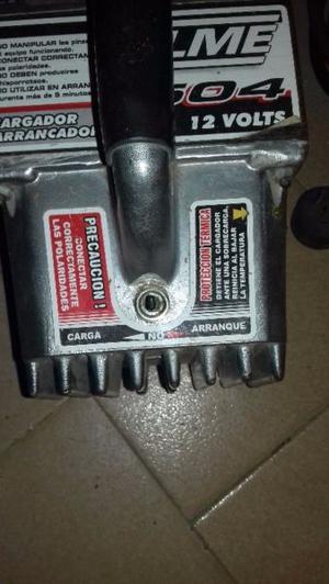 Urgente!! Vendo cargador y arrancador de bateria 12v