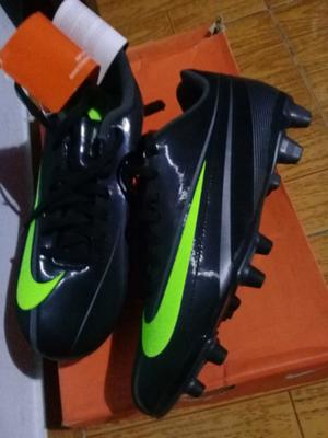 Botines Nike swift fg