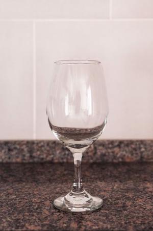 Copa de vino alto de vidrio