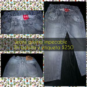 Jeans grisino con bolsita y etiqueta