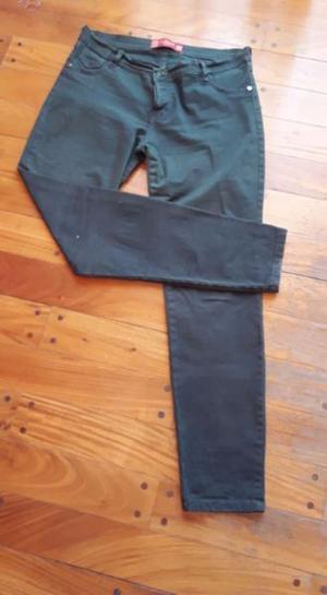 Pantalón elastizado verde oscuro