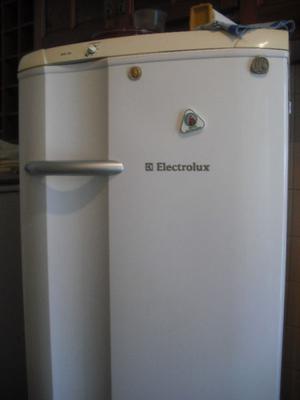 HELADERA ELECTROLUX (SIN FREEZER)