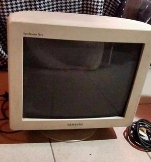 Monitor de Tubo Samsung - SyncMaster 794v