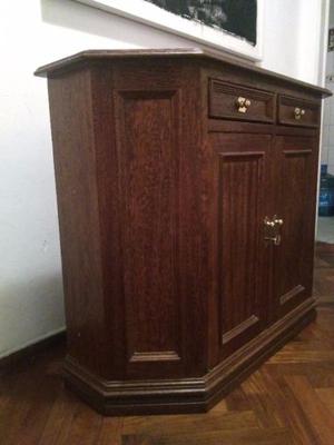 Mueble de roble.