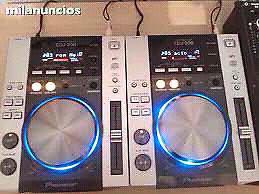 Platos de dj, mixer y valija completo..