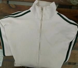 1 campera deportiva