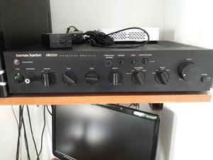 VENDO AMPLIFICADOR 100 MAS 100 Y JUEGO DE BAFLES