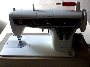 Maquina de coser recta Singer Auomatica