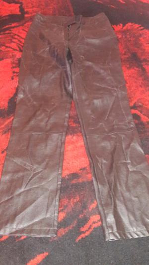 Pantalon cuero mujer