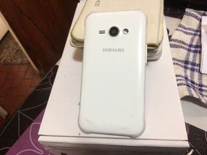 SAMSUNG J1 ACE 8 GB EN CAJA CON ACCESORIOS