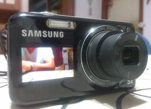 Camara digital samsung 14.2 mega pixeles, 16gb HD