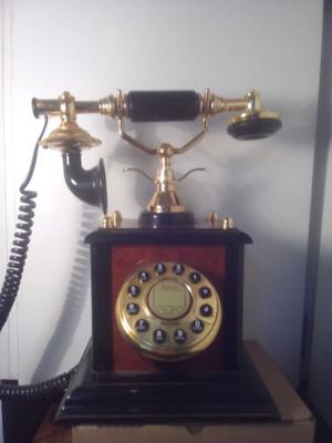 Teléfono similar a uno antiguo