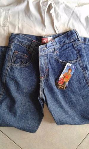 VENDO 2 PANTALONES DE NIÑOS, AMBOS TALLE 6, UN JEANS SIN