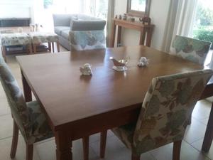 VENDO HERMOSA MESA DE COMEDOR CON 6 SILLAS