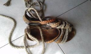 VENDO SANDALIAS CHATITAS, CON CORDONES Y PARA ANUDAR EN LA