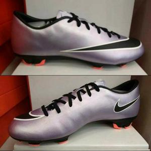 Botines de futbol nike