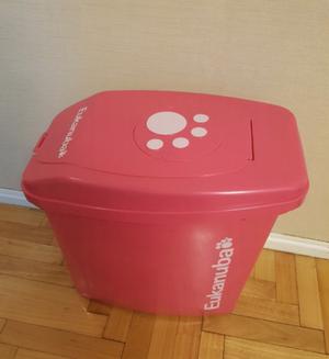 Eukanuba Tacho Contenedor de alimento hasta 18 kg.