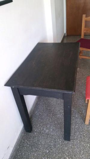 Mesa de madera 0.6 x 1 metro