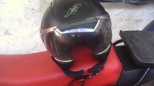 casco para motociclista