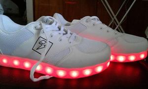 ZAPATILLAS CUERO IMPORTADAS CON LUCES LED NUMERO 40
