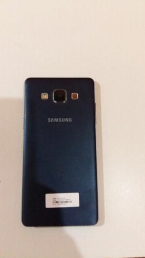 Liquido samsung A5 con todo sus accesorios