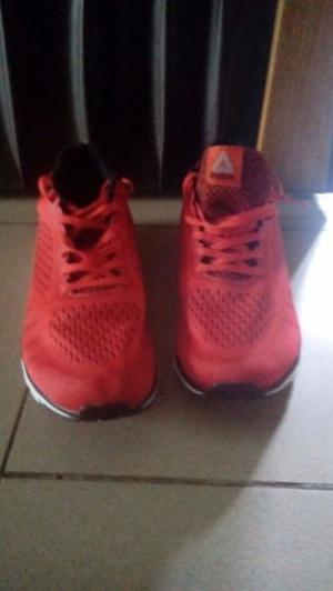 vendo zapatillas Reebok