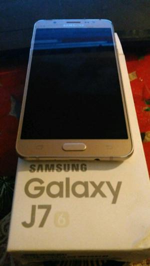 Samsung J Dorado en caja