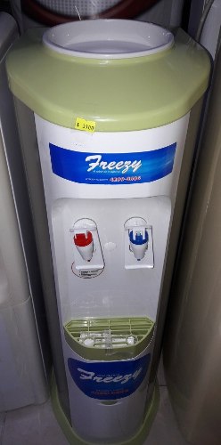 Dispenser De Agua Frio Calor Freezy De Pie Para Bidon