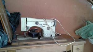 MAQUINA DE COSER