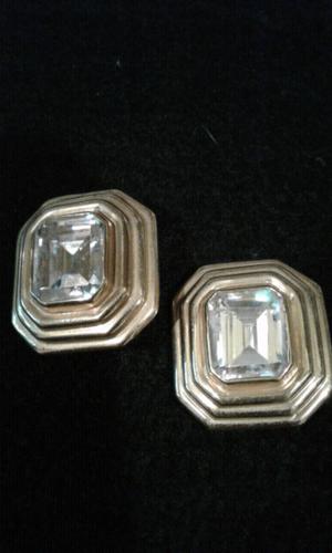 AROS CUBIC ZIRCONIA CLIP. MADE IN USA.