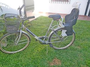 Bicicleta Rodado 26 Nueva con canasto y silla niño