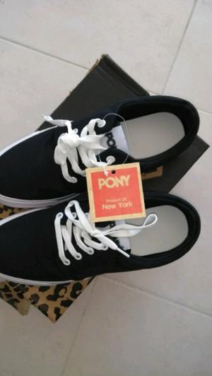 Vendo zapatillas pony NUEVAS