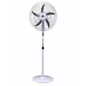 Ventilador De Pie 20 Star Trak Stppw Oscilante