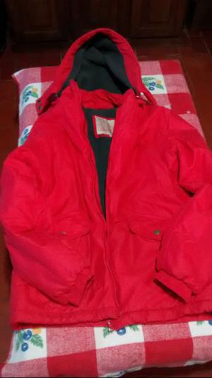 CAMPERA ROJA TIZA TEENS TALLE 12 - IMPECABLE !!!