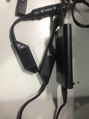 Cargador lenovo para auto y 220volt