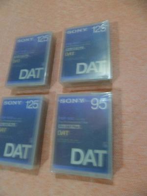 *Cuatro cassettes DAT Sony Pro Dat plus tres unidades