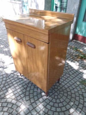 MESADA DE 2 PUERTAS CHIQUITA