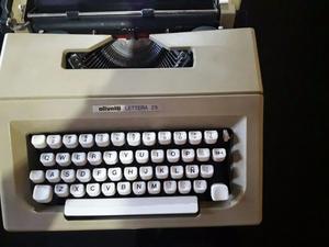 Maquina de Escribir Olivetti Lettera 25