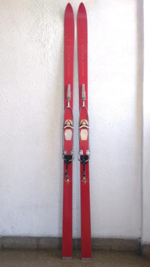 Ski antiguo Rossignol