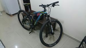 Vendo bicicleta Venzo Amphion rod 29