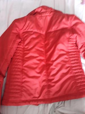 Campera reebook roja