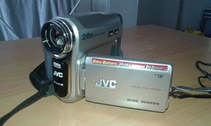 Filmadora JVC GR-D721-E, MiniDV + Complementos