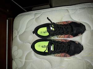 Vendo zapatillas Nike deportivas