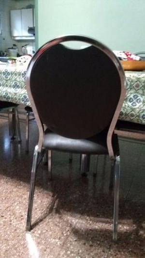 Venta mesa + mesa ratona + 8 sillas. Precio charlable