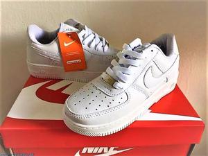 Zapatillas Nike Air Force 1 low. Unisex. Nuevas.